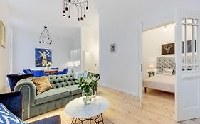 Navy Group - Apartamenty Długa 35